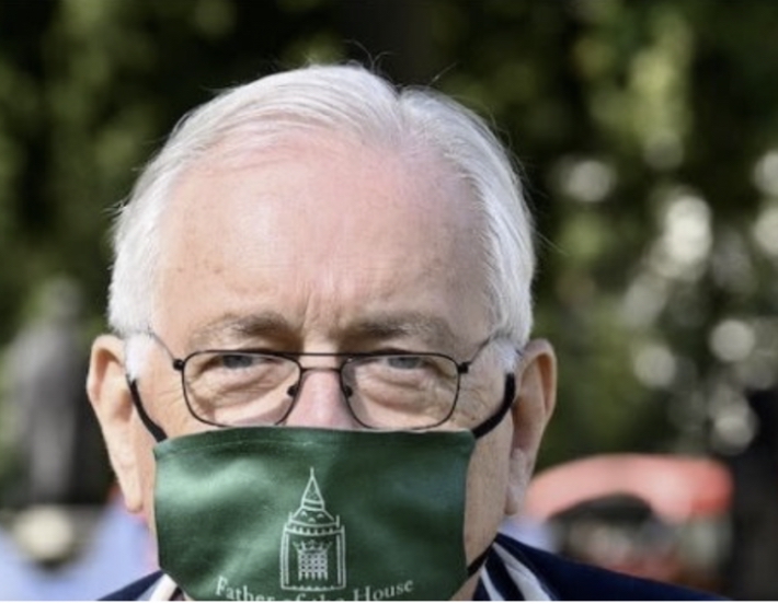 Put a face mask on and save Christmas from COVID